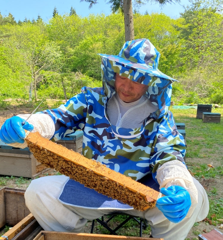 ミネラル豊富な生はちみつ!糖度78度以上 【国産 生はちみつーアカシア蜜】 秋田産 生蜜100% 天然 無加熱 無添加 産地直送 蜂屋甘味堂 アミノ酸 ミネラル 酵素 ヘルシー 健康 食品
