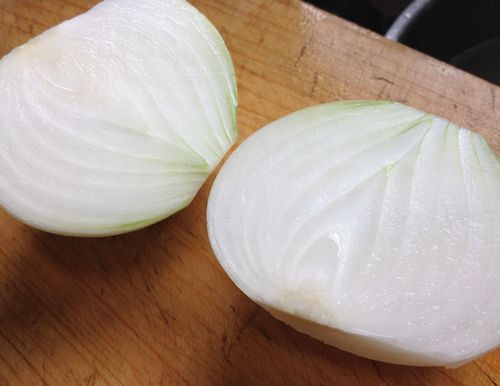 残り僅か お早めにどうぞ!甘くて柔らかい 無農薬 玉ねぎ 箱根牧場 北海道の有機玉ねぎ10kg オーガニック 有機JAS 箱根牧場 【じゃがいも】【玉ねぎ】【男爵】ホクホク 柔らかい とろける旨さ 煮込み料理 フライドポテトベイクドポテト