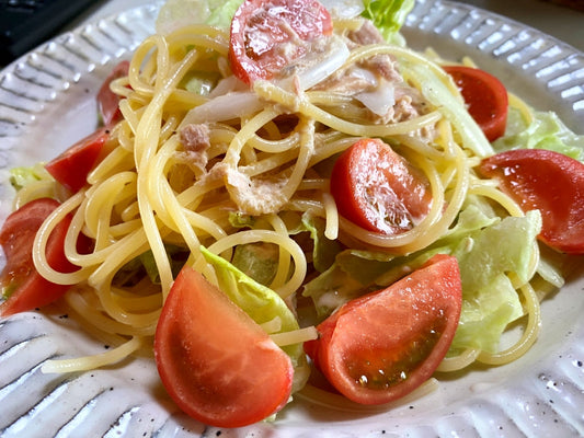 トマトとツナのパスタ