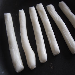 餅 切りもち総量1.7キロ〜 杵つき餅-彩りギフト6種類昔ながらの粘りのある無添加餅 国産減農薬もち米100％使用こがねもち わたぼうし 新潟県 農家の手作り餅 無添加